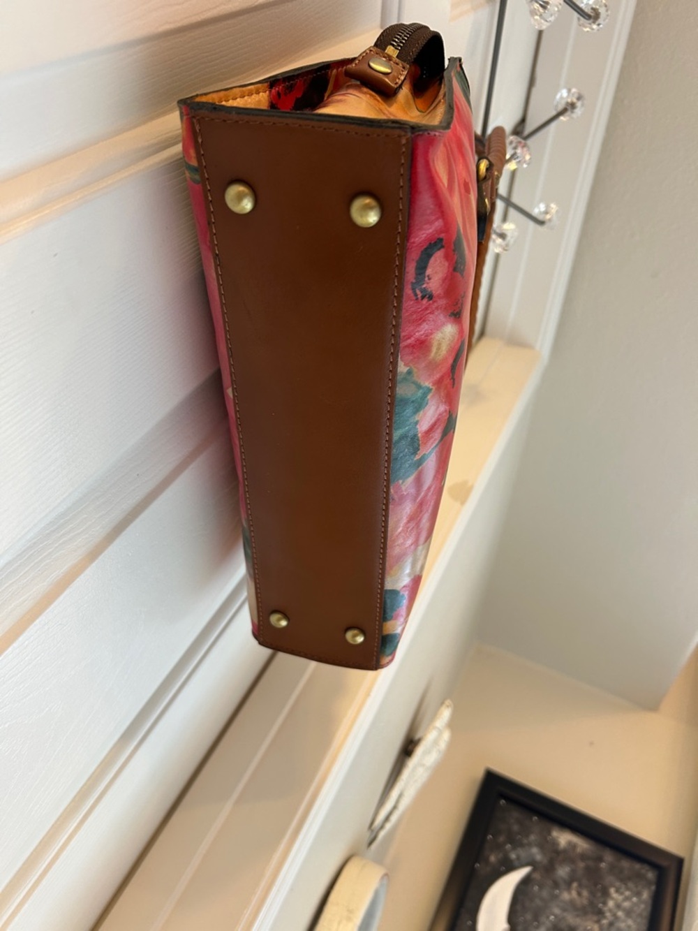 Patricia Nash Floral Print Crossbody Bag in Red and Brown - Picture 4 of 6